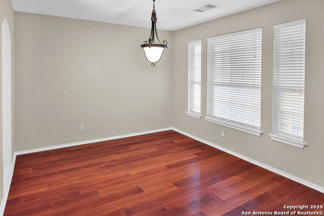 3002 Fall Way Property Photo 4