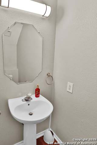 3002 Fall Way Property Photo 6
