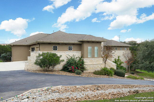 22718 Fossil Peak Property Photo 2
