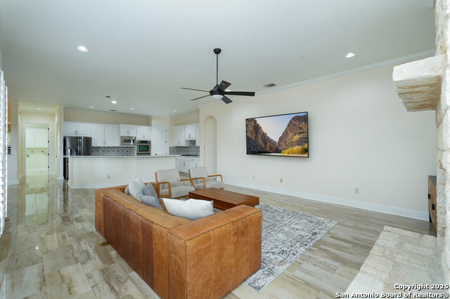 22718 Fossil Peak Property Photo 9