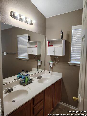 8502 Chickasaw Blf Property Photo 9