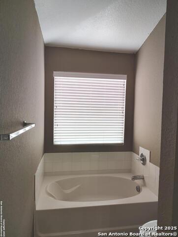 8502 Chickasaw Blf Property Photo 11
