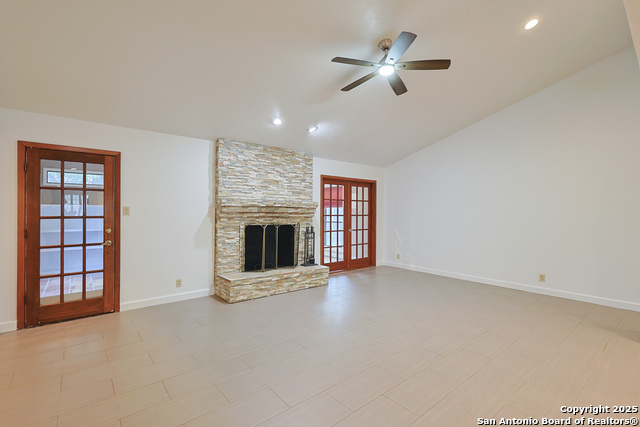 19739 Encino Way Property Photo 4