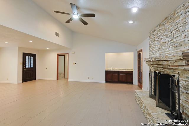 19739 Encino Way Property Photo 6