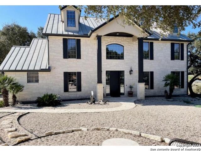 587 Oak Shores Property Photo