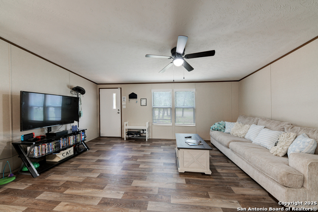 268 Oak View Property Photo 5