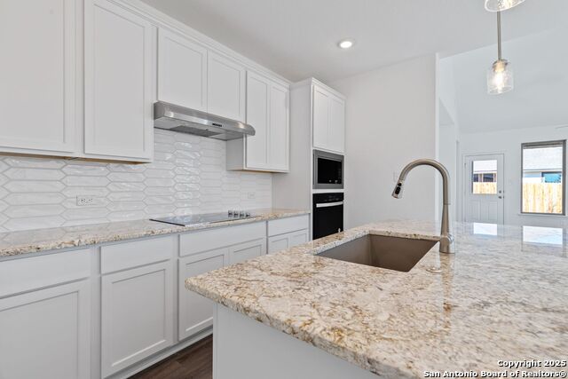 128 Heidi Hill Property Photo 10