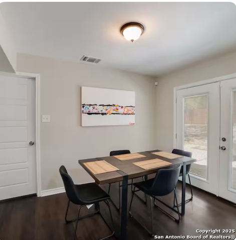 6826 King Louis Property Photo 6