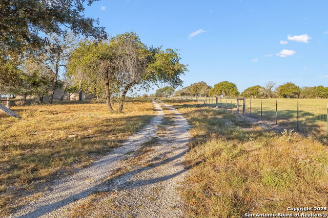 25743 Campbellton Road Property Photo 4