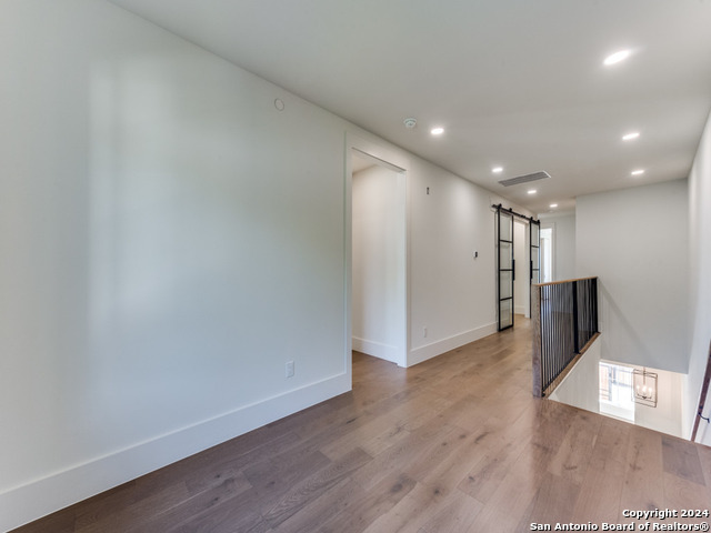 103 E Wildwood Property Photo 13