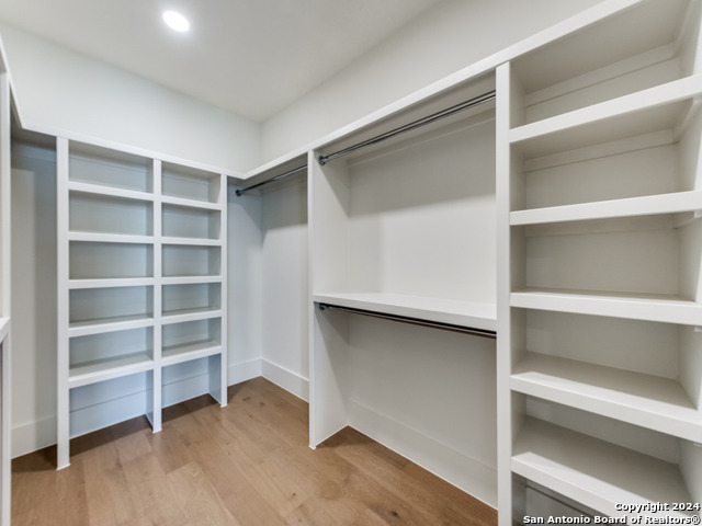 103 E Wildwood Property Photo 16