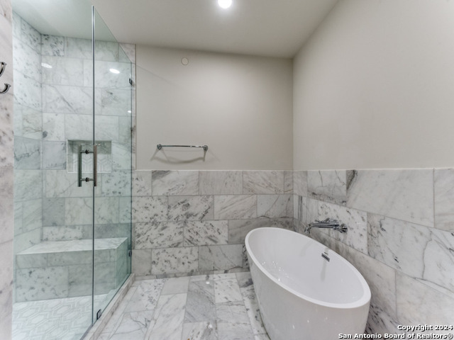 103 E Wildwood Property Photo 17