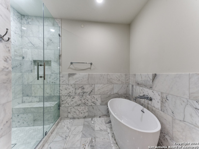 103 E Wildwood Property Photo 18