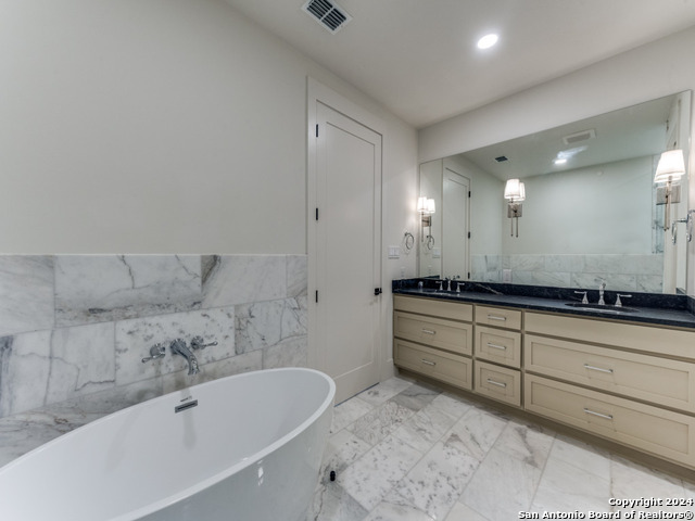 103 E Wildwood Property Photo 19