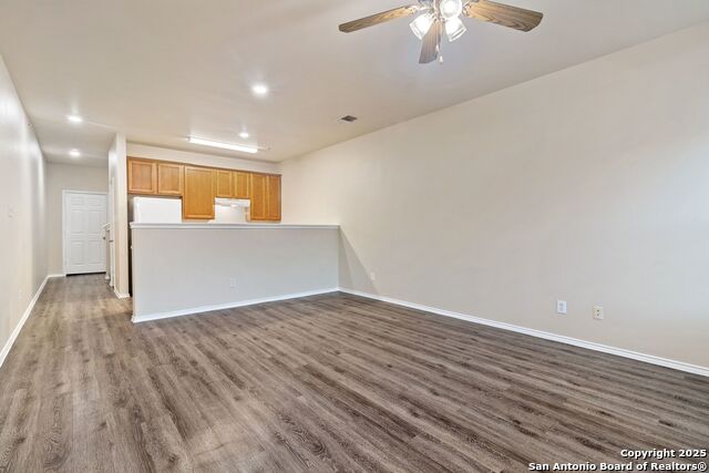 10807 Mathom Landing Property Photo 3