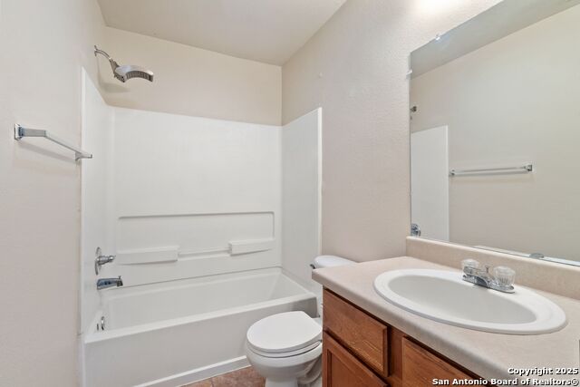 10807 Mathom Landing Property Photo 13