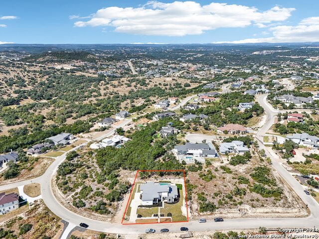 22810 Linwood Ridge Property Photo 16