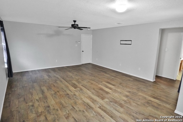 5011 Terrace Wood Property Photo 14