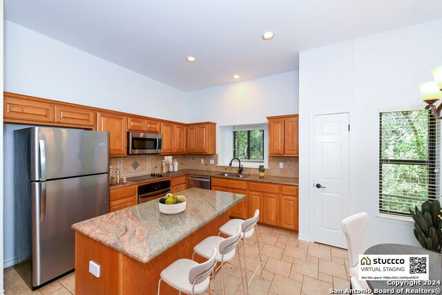 11425 Sunset Blvd Property Photo 5