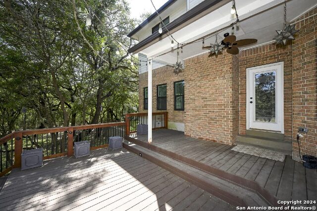 11425 Sunset Blvd Property Photo 21