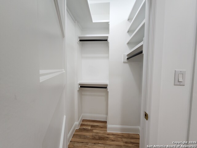 1631 E Crockett St Property Photo 12