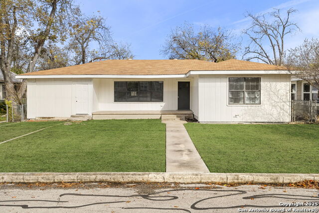 567 Avenue A Property Photo