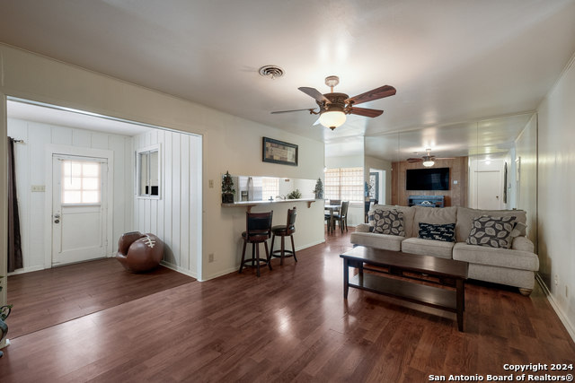 11314 Janet Lee Property Photo 6