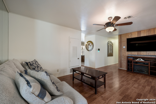 11314 Janet Lee Property Photo 8