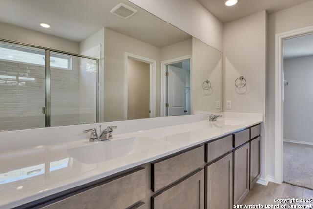 7642 Birch Hollow Property Photo 13