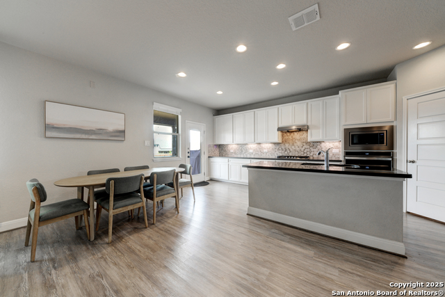 108 Clarendon Property Photo 10