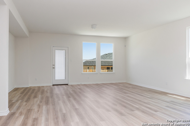 301 West Boerne Harbor Drive Property Photo 3
