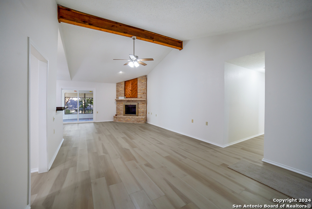 3644 Fox Run Property Photo 5