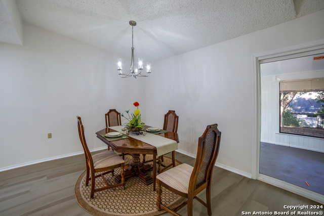 3644 Fox Run Property Photo 9
