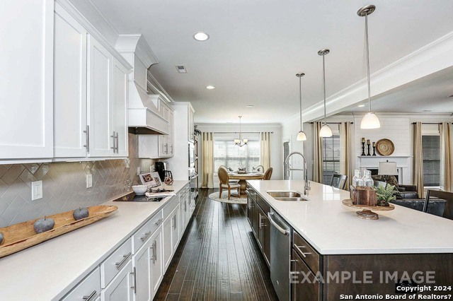 608 Poe Pkwy Property Photo 10