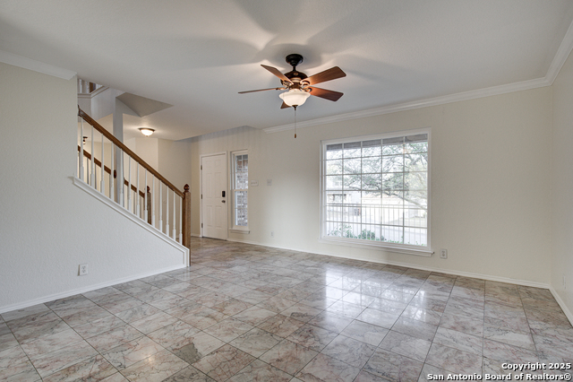 438 Tiger Hills Property Photo 5