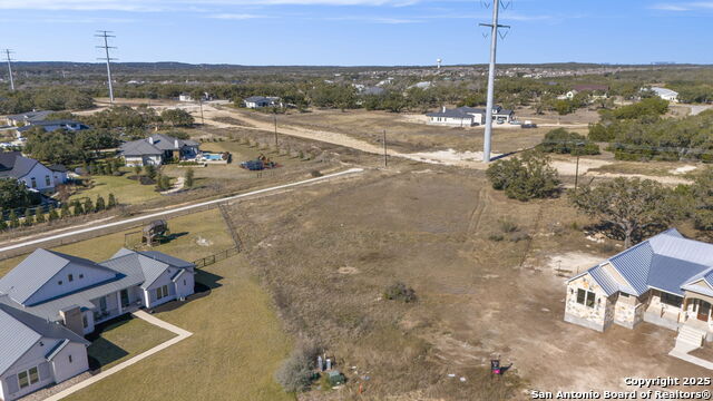 724 Fossil Springs Dr Property Photo 6