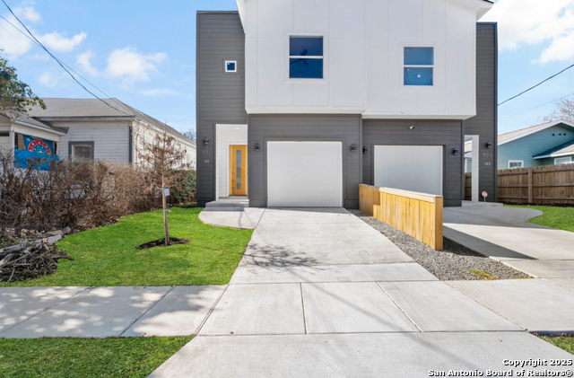 711 S Olive St Property Photo 1