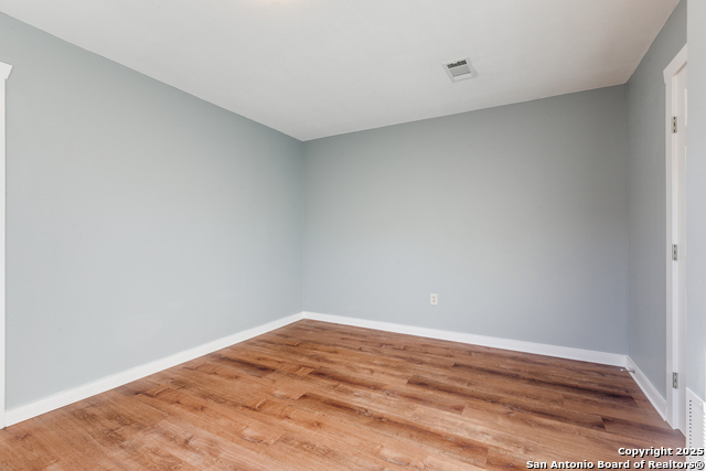 318 E Amber St Property Photo 15