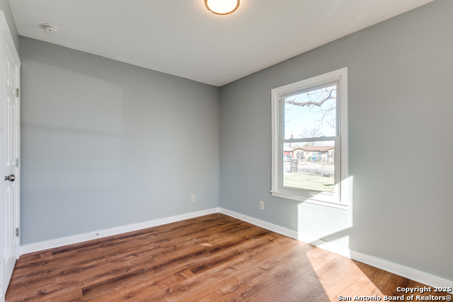 318 E Amber St Property Photo 19