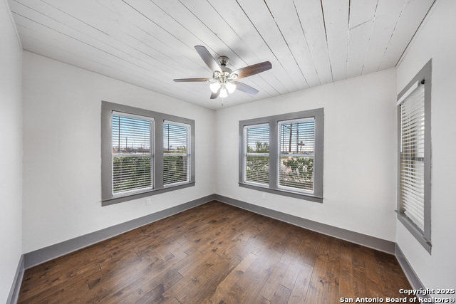 631 Muncey Property Photo 17