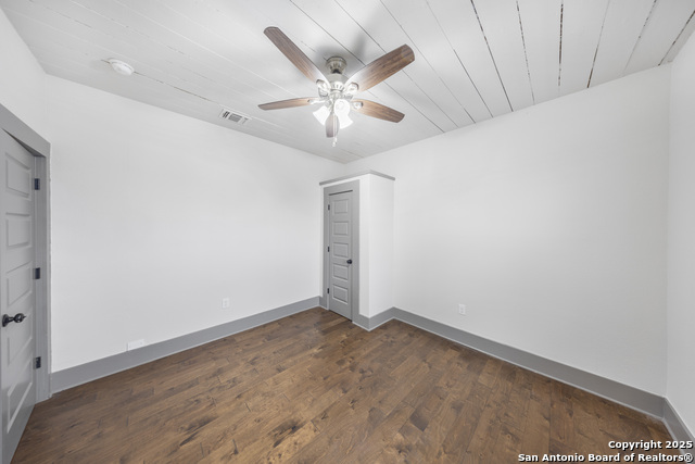 631 Muncey Property Photo 20