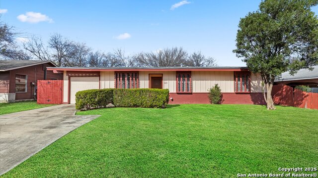 6011 Lark Valley Dr Property Photo 2