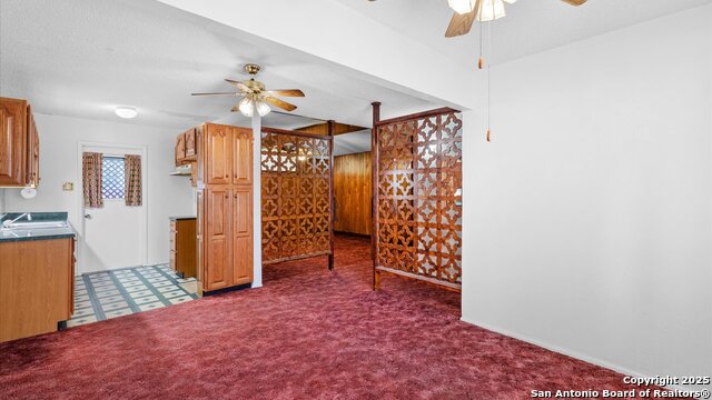6011 Lark Valley Dr Property Photo 6