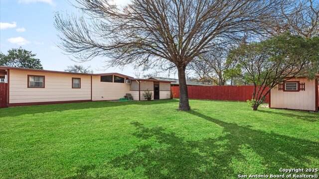6011 Lark Valley Dr Property Photo 27