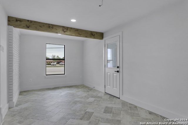 610 Brown Ave Property Photo 14