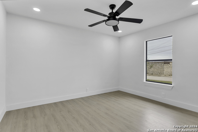 610 Brown Ave Property Photo 24