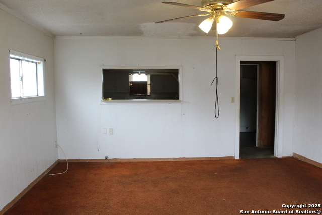 2043 Spur St Property Photo 9