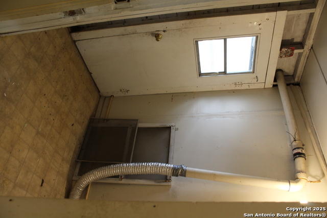 2043 Spur St Property Photo 14