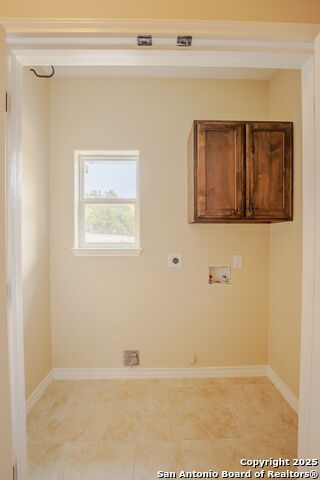 2043 Rocky Ridge Loop Property Photo 9
