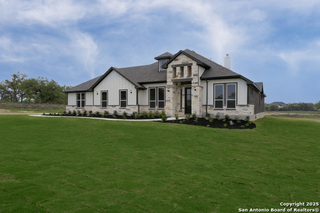 10868 Chestnut Warbler Property Photo 3